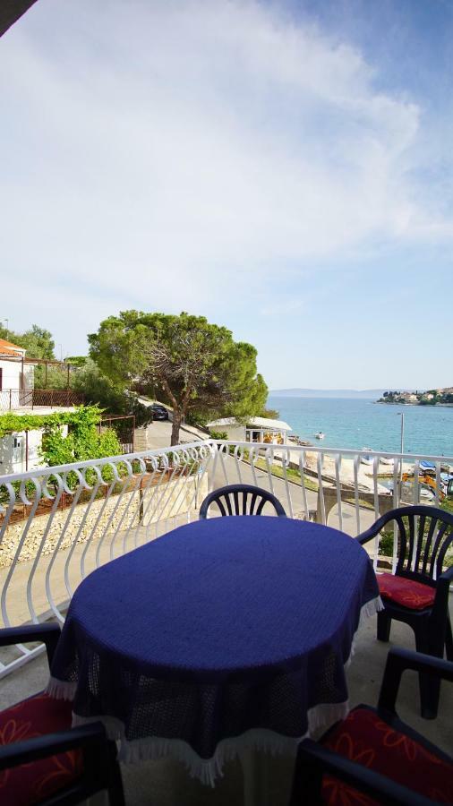 Apartmani Laura Trogir Kültér fotó