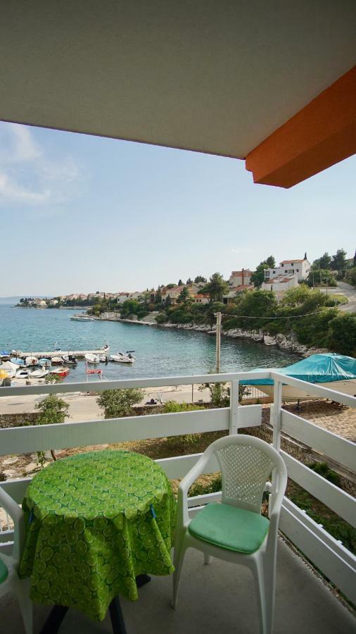 Apartmani Laura Trogir Kültér fotó