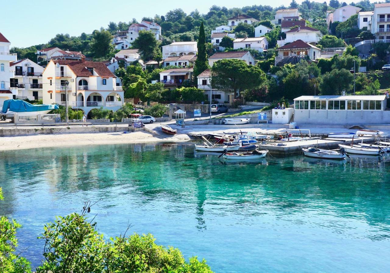 Apartmani Laura Trogir Kültér fotó