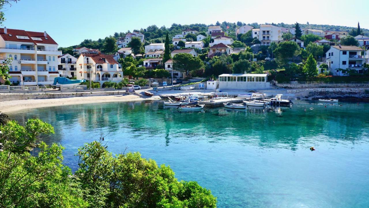 Apartmani Laura Trogir Kültér fotó