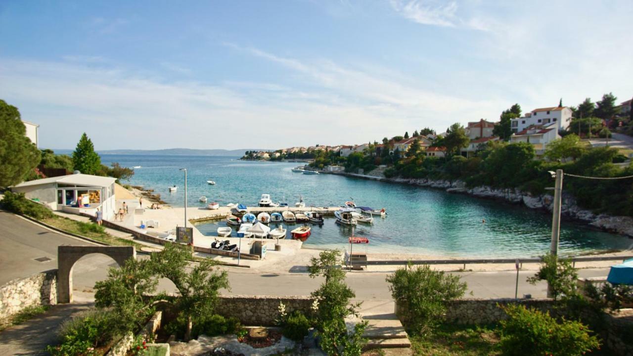 Apartmani Laura Trogir Kültér fotó
