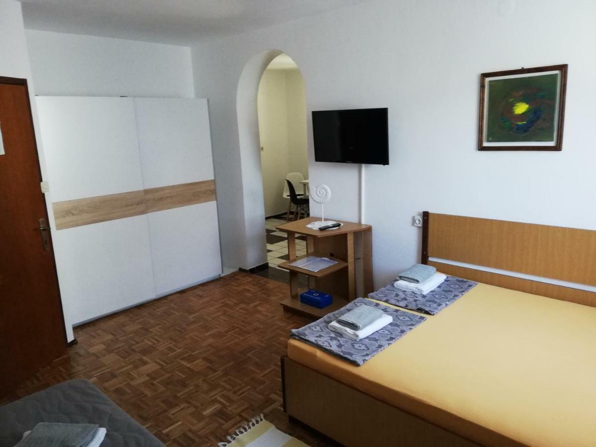 Apartmani Laura Trogir Kültér fotó