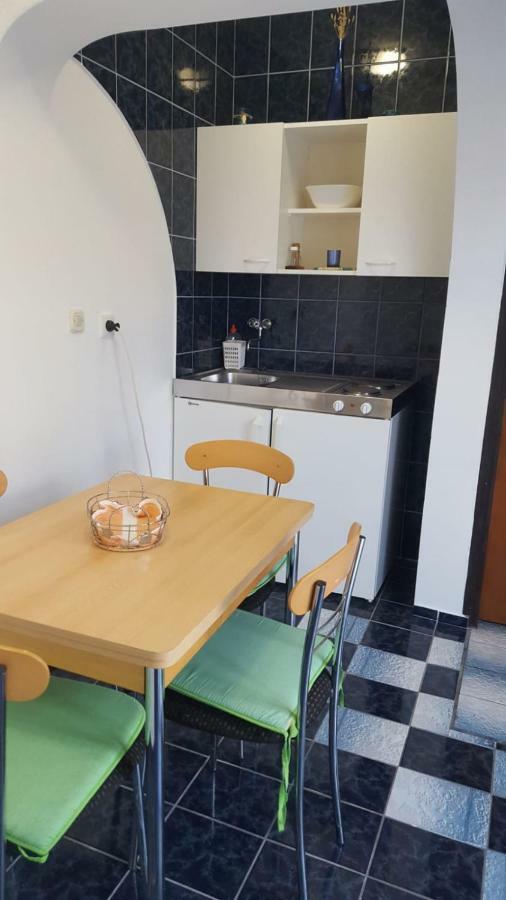 Apartmani Laura Trogir Kültér fotó