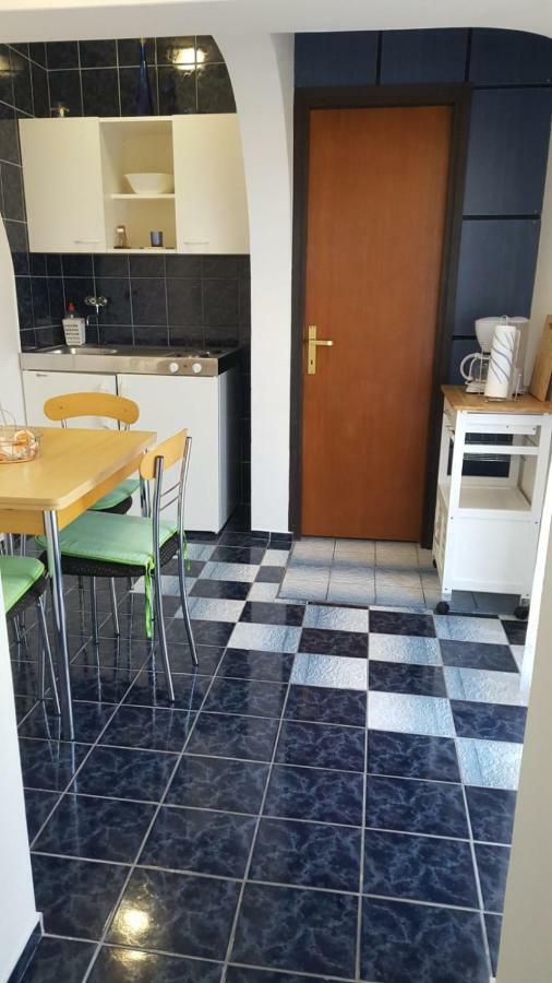 Apartmani Laura Trogir Kültér fotó